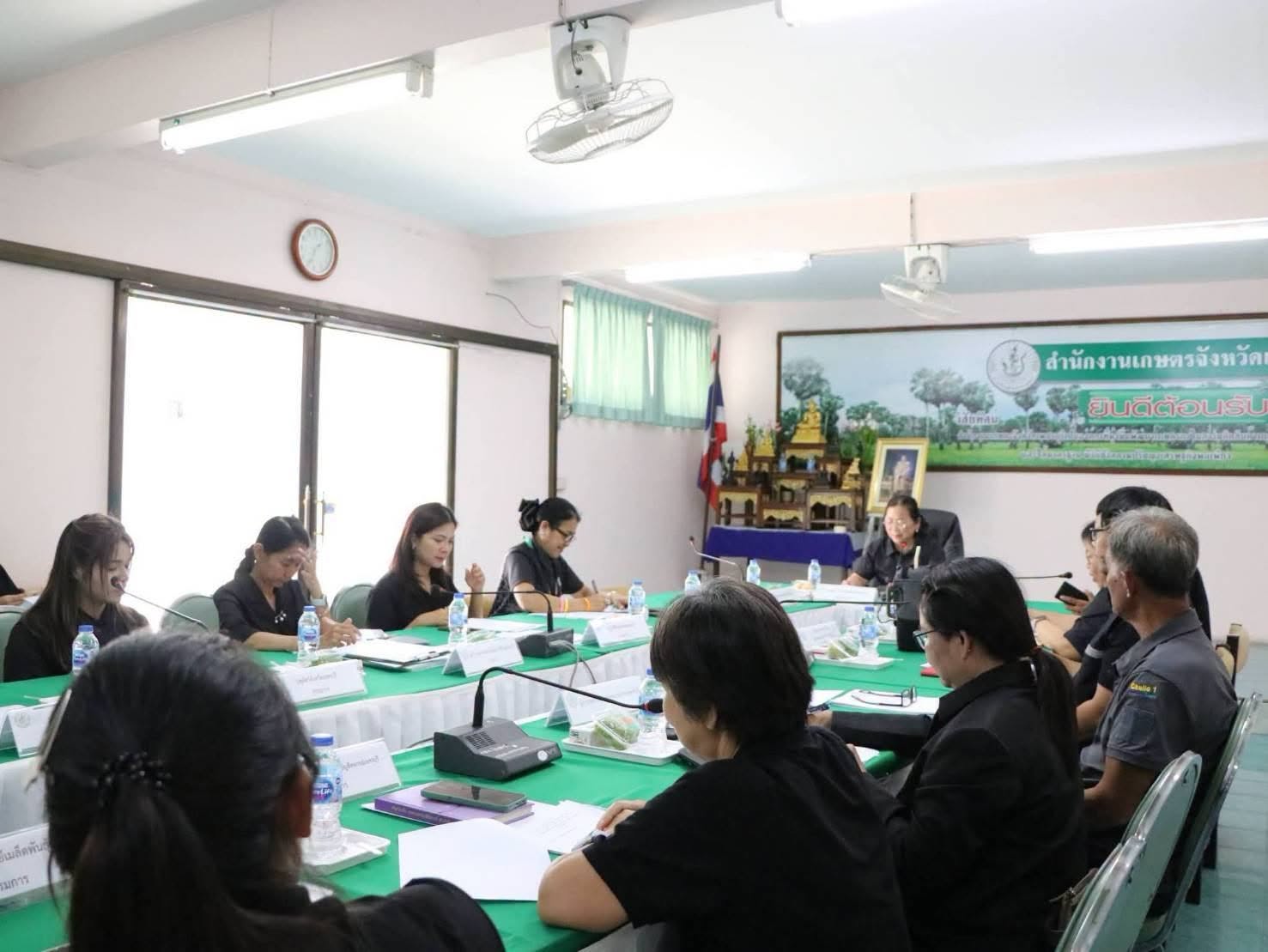 title -  ปฏิรูปที่ดินจังหวัดเพชรบุรี พร้อมเจ้าหน้าที่ ส.ป.ก.เพชรบุรี ร่วมประชุมคณะกรรมการบริการงานอาสาสมัครเกษตรจังหวัดเพชรบุรี ครั้งที่ 1/2569